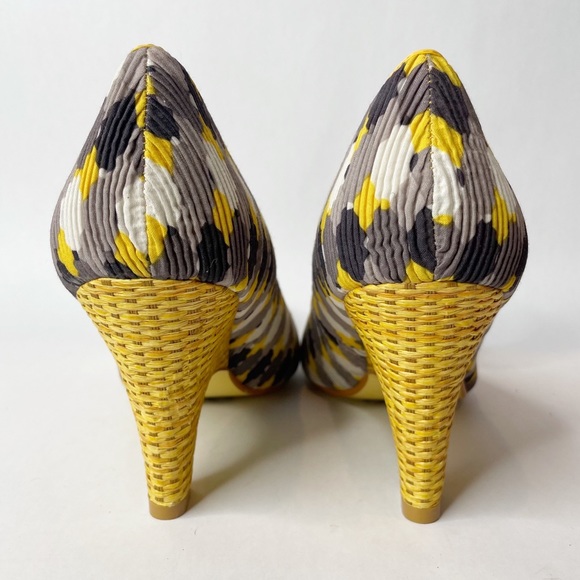 NWOB Poetic Licence Picnic Ready Yellow and Gray Embellished Heel - Picture 10 of 12